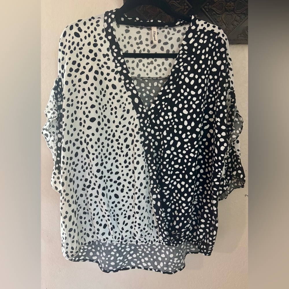 Chic Black and White Women's Blouse